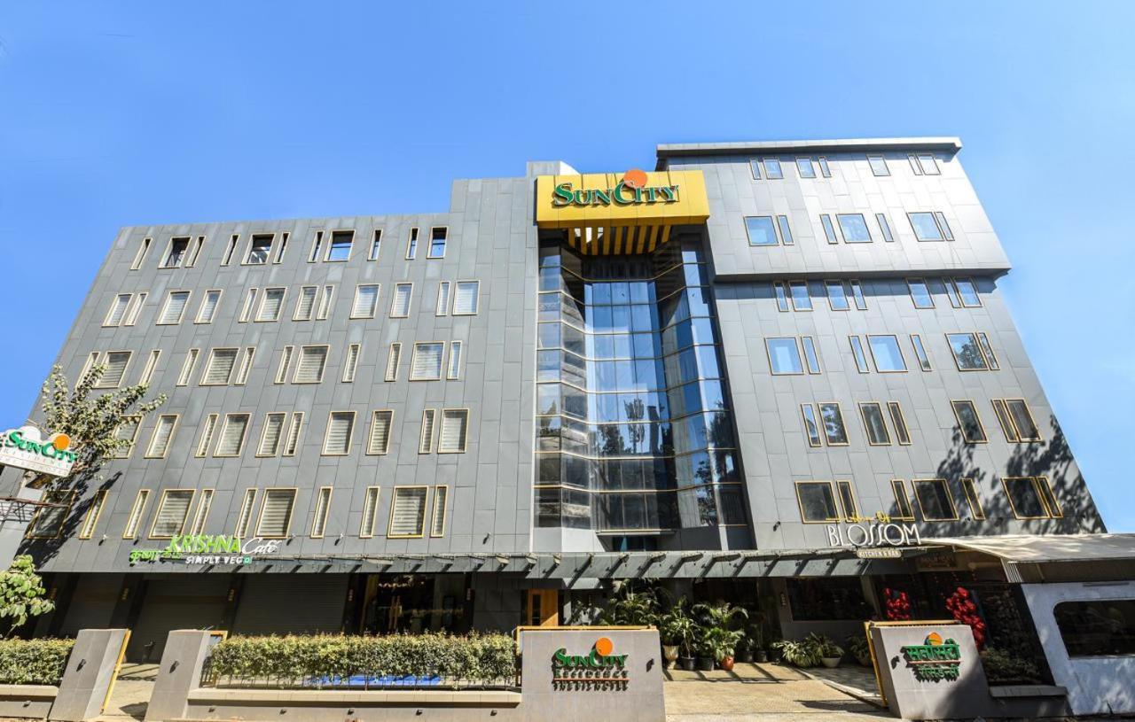 Hotel Suncity Residency Mumbai Bagian luar foto